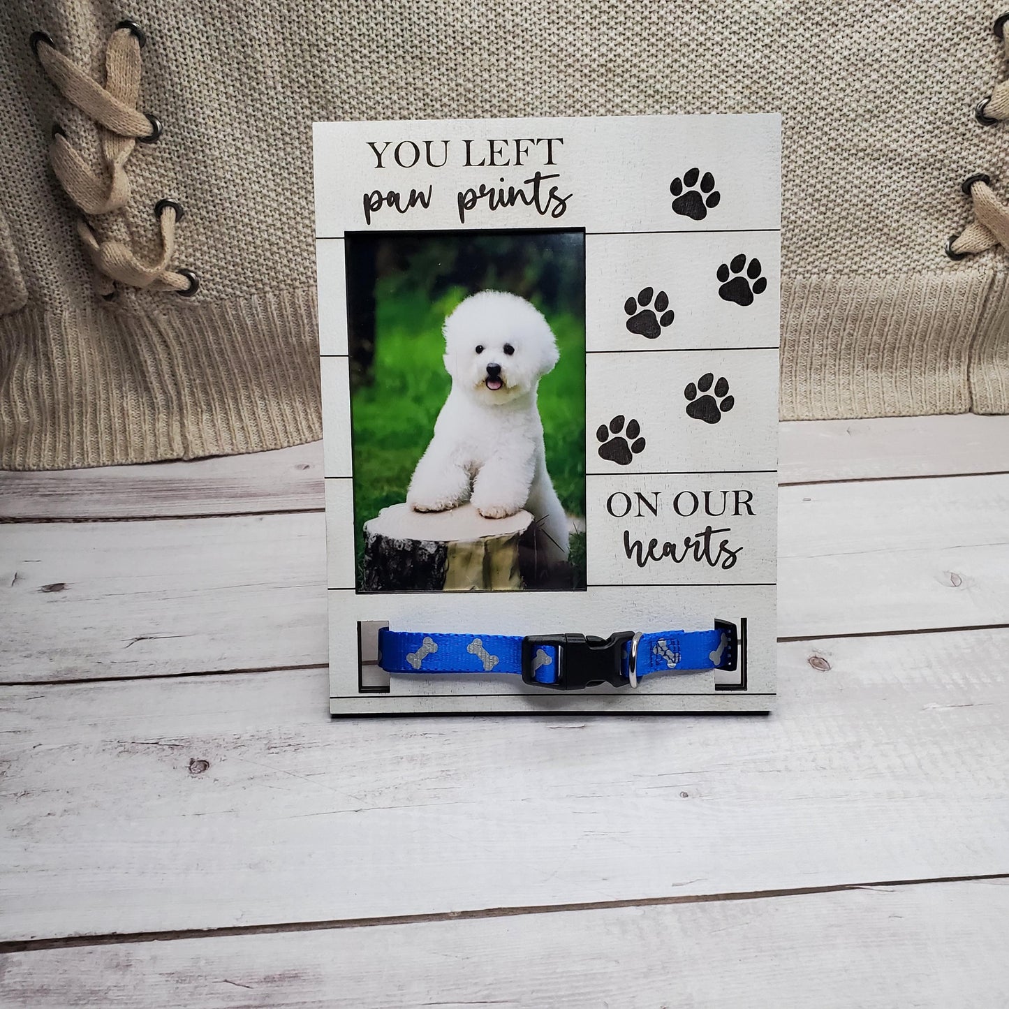 Dog Paw Print Collar Frame | Dog Paw Memorial Picture frame | Dog Collar Holder Frame