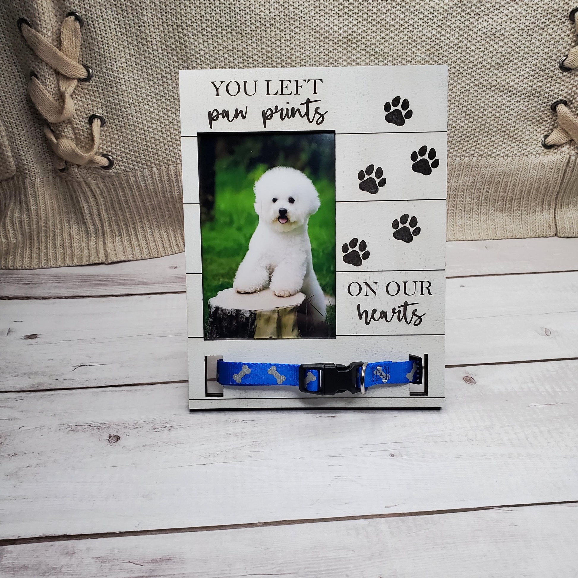 Dog Paw Print Collar Frame | Dog Paw Memorial Picture frame | Dog Collar Holder Frame